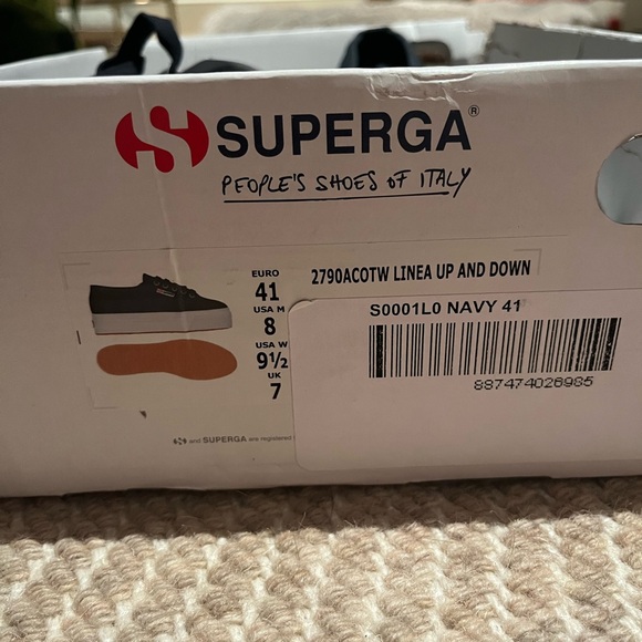 NWT ! Superga platform Navy Sneakers with Gum Sole 41 9.5 - Picture 2 of 5